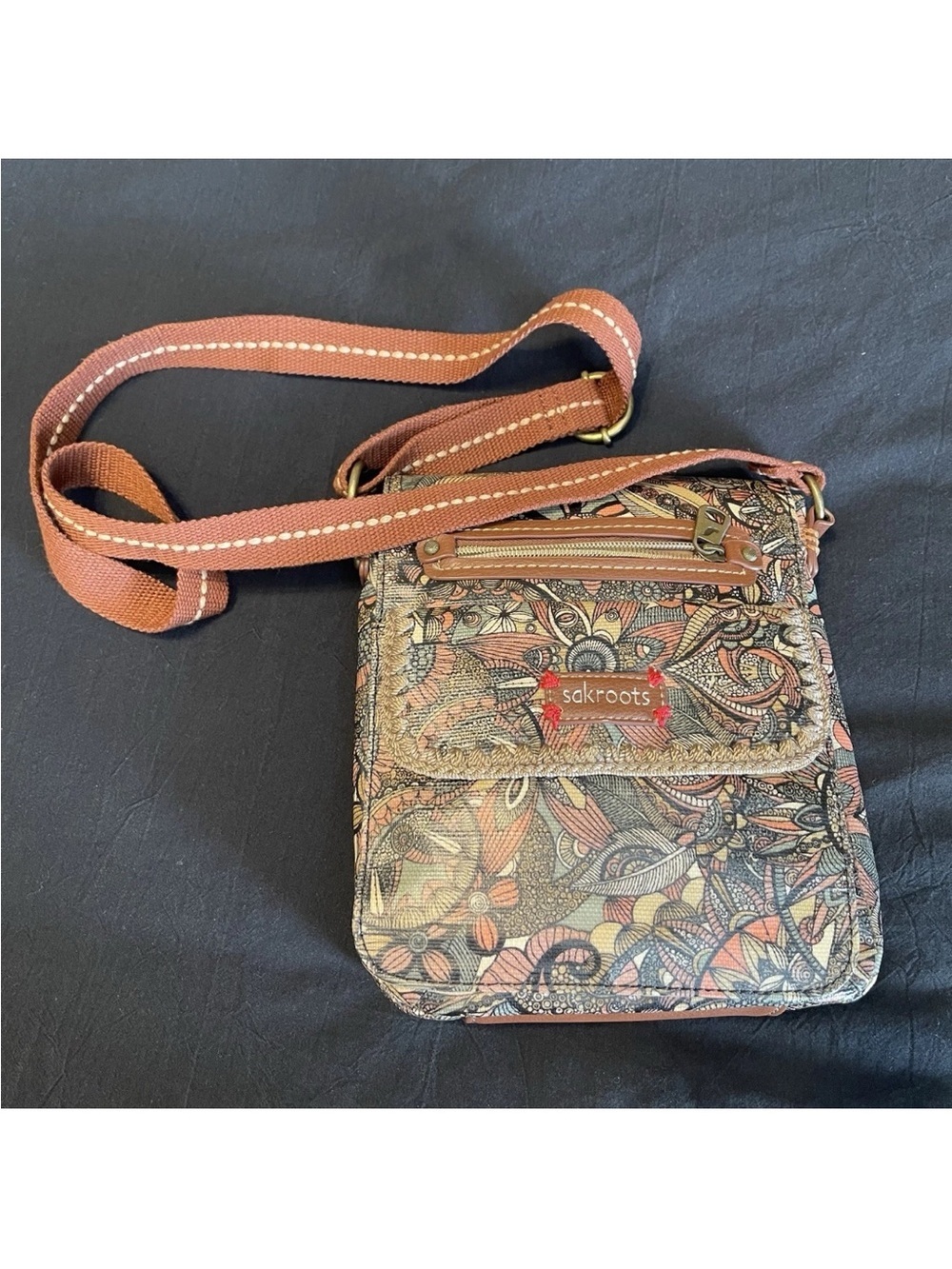 Sakroots Crossbody Purse Handbag Flap Messenger Tote Zip ID Card Bag Bird Peace